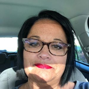 Meet your Posher, Paula